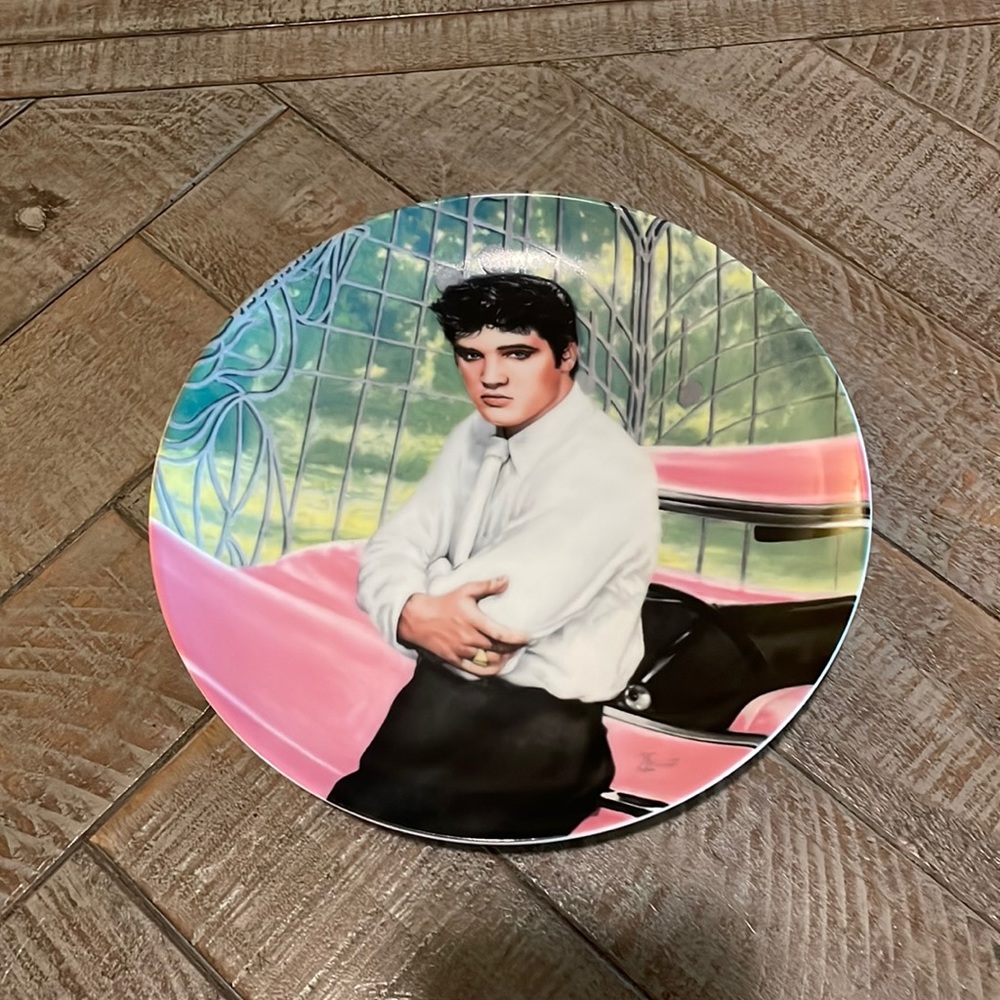 Elvis collector plate